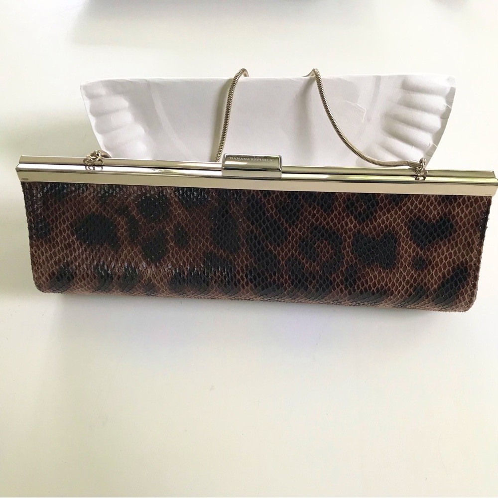 ✴️Banana Republic Clutch Small Purse Faux Leopard, NWOT